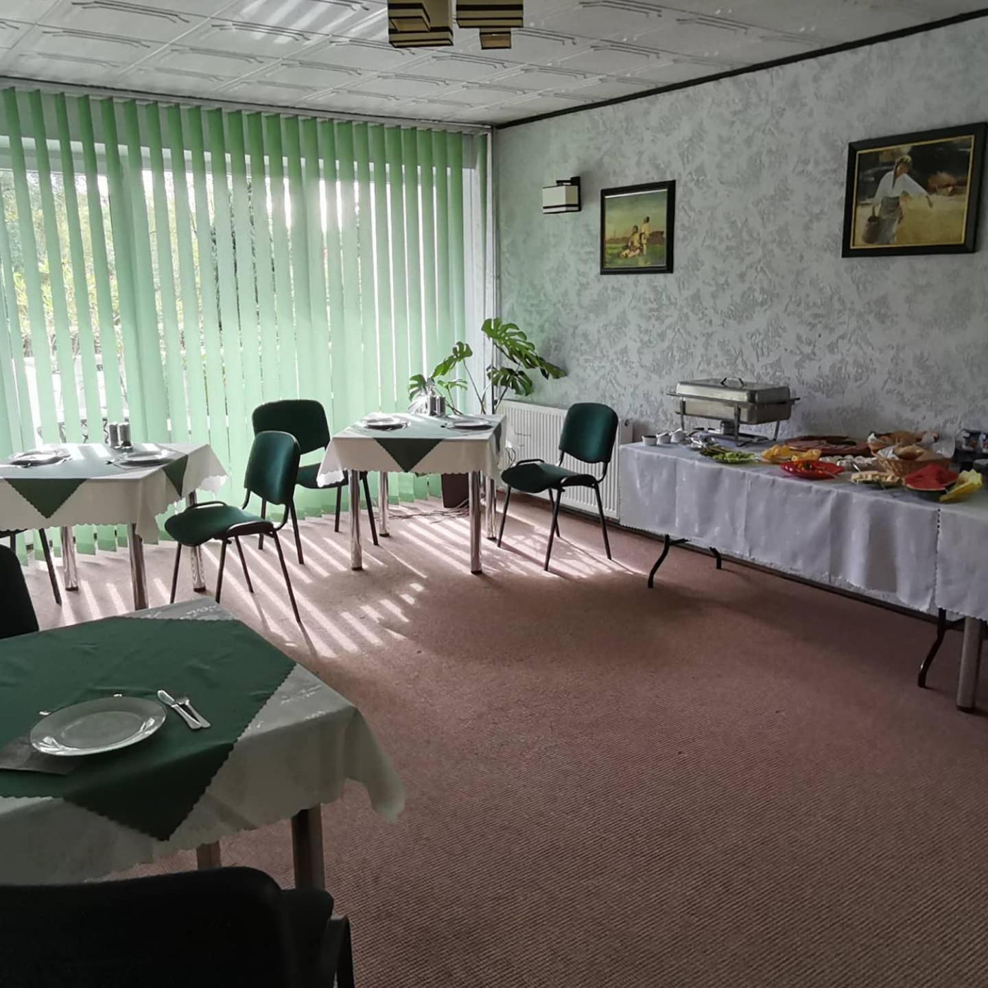 Uslugi Noclegowe I Gastronomiczne Dla Ludnosci Robert Mielcarek Kobyla Góra Exterior foto